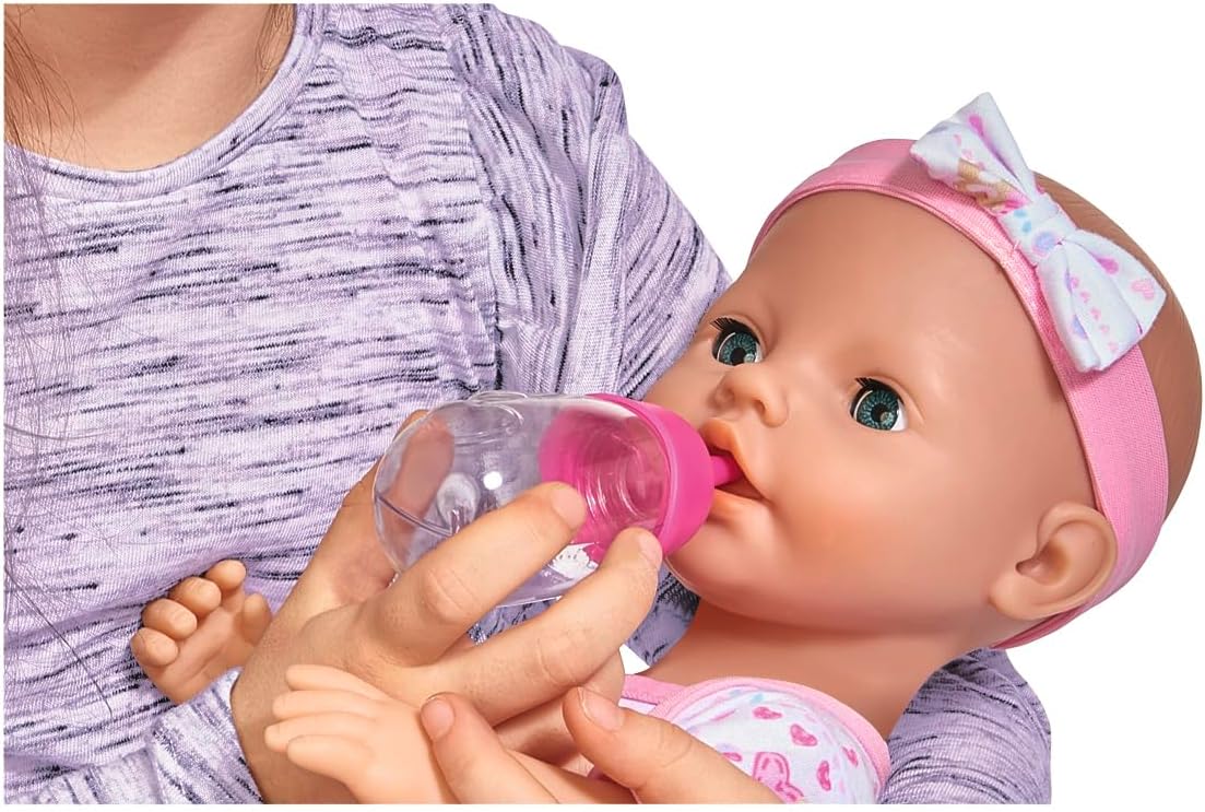 Simba 105039005 - New Born Baby Puppe, für Kinder ab 3 Jahren, Spielpuppe mit Funktionen, kann Trinken und PIPI Machen, 8 Teile, mit Babypuppe &amp; Zubehör