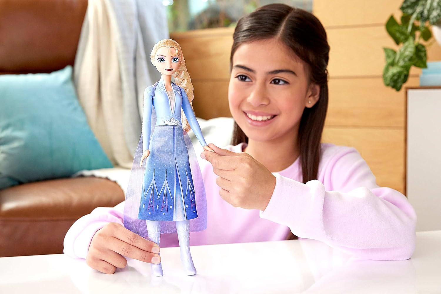 Mattel Disney Frozen 2 – Singende Elsa Modepuppe