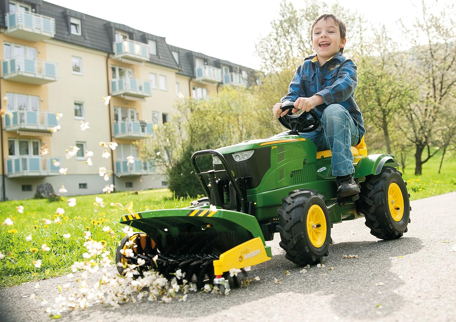 Rolly Toys 40/988/4 – rollySweepy Kehrmaschine für Kindertraktoren