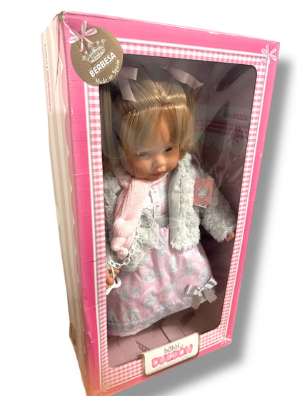 Muñecas Berbesa Baby Dulzón, a soft and cuddly baby doll by ReplayToys, featuring a sweet expression and pink outfit.