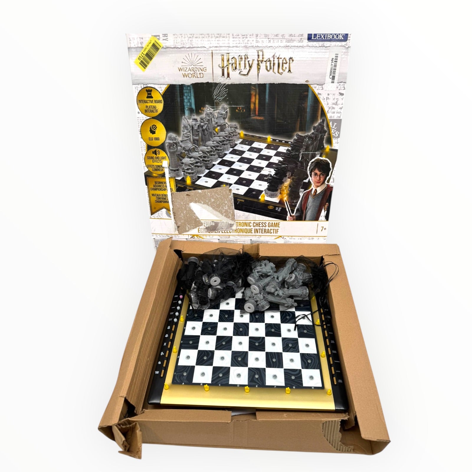 Lexibook Harry Potter electronic chess set CG3000HP with light and sound effects, featuring Harry Potter-themed design.