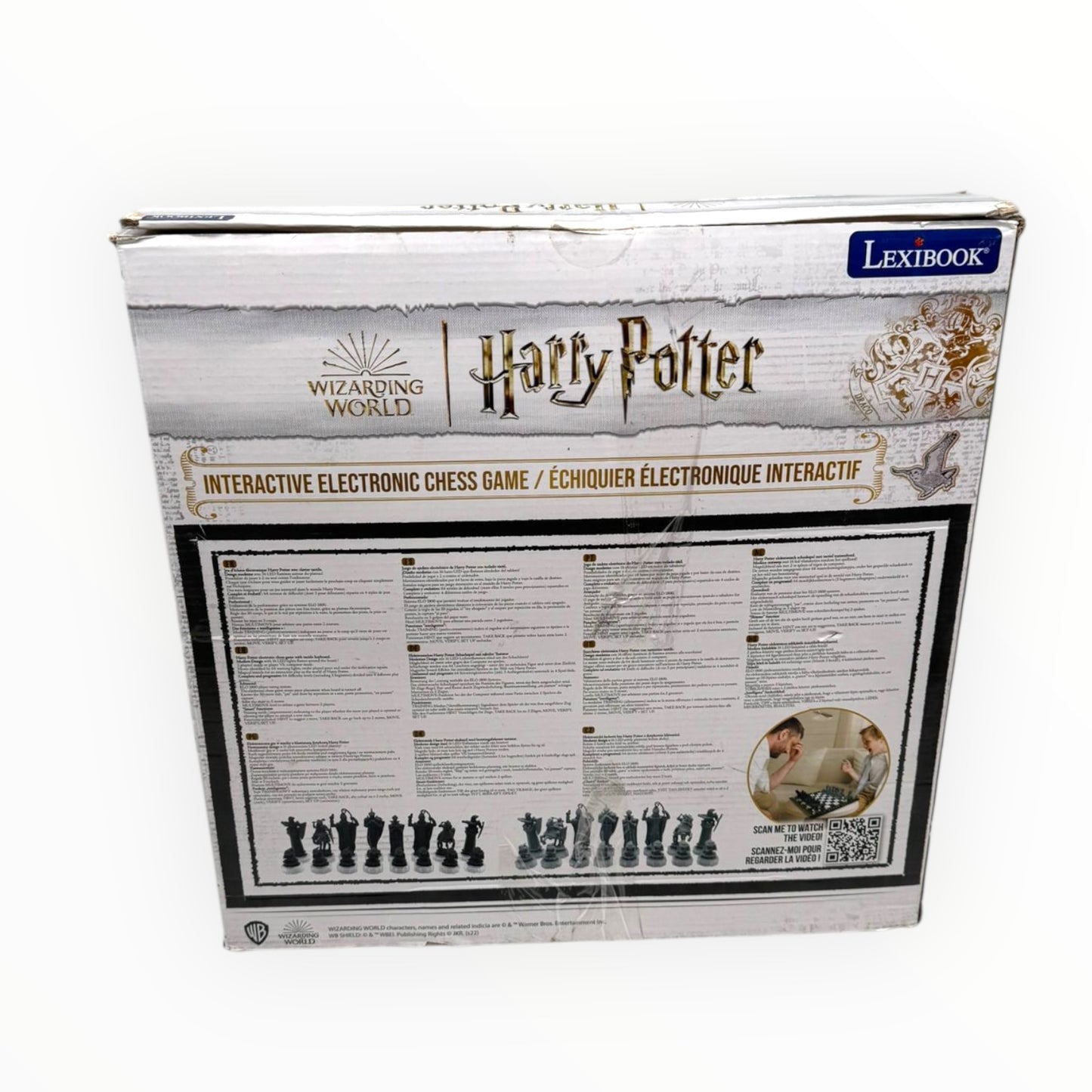Lexibook Harry Potter electronic chess game CG3000HP with light and sound effects, featuring chess pieces and game board.
